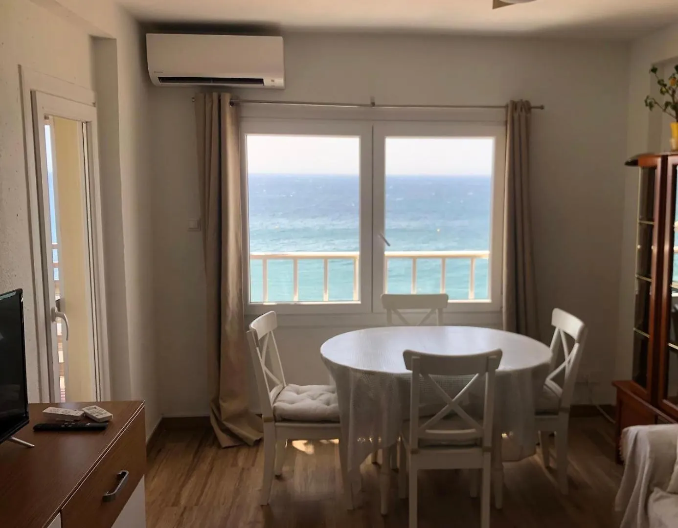 Apartamento En Primera Linea De Playa Frontline Beach Apartment Spain